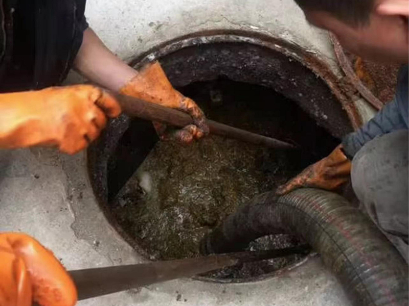 兰西清理化粪池时如何避免沼气的危害?